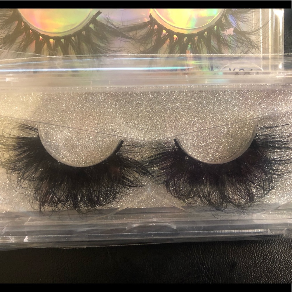 Lashes